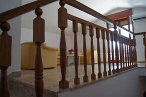 Gianna - Beachfront - H