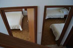 Gianna - Beachfront - H