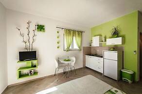 Mit - 100m to the sea - SA2 Zeleni