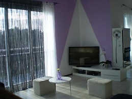 Mit - 100m to the sea - A4 Purple