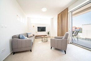 Vrsi Beautiful Apartments With Pool - A1