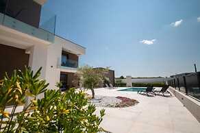 Vrsi Beautiful Apartments With Pool - A1