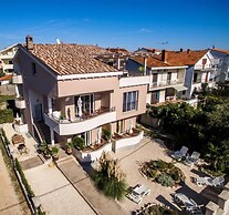 Mit - 100m to the sea - A1 Crveni