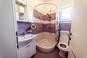 Mit - 100m to the sea - A1 Crveni