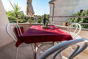 Mit - 100m to the sea - A1 Crveni