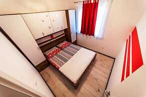 Mit - 100m to the sea - A1 Crveni