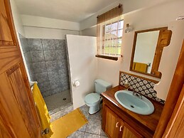 Sea Cliff Eco-Cottages & Gin Distillery