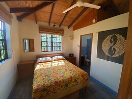 Sea Cliff Eco-Cottages & Gin Distillery