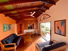 Sea Cliff Eco-Cottages & Gin Distillery