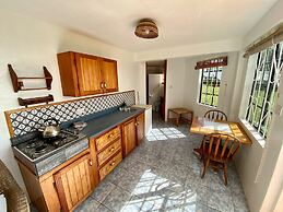 Sea Cliff Eco-Cottages & Gin Distillery