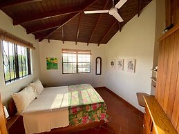 Sea Cliff Eco-Cottages & Gin Distillery