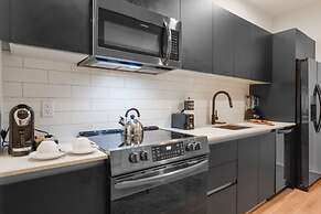 Bayside Luxury Studio Near Bayfront Park