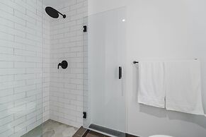 Bayside Luxury Studio Near Bayfront Park