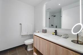 Bayside Luxury Studio Near Bayfront Park