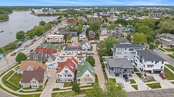 Family-Friendly 3BR Condo Grand Haven 27