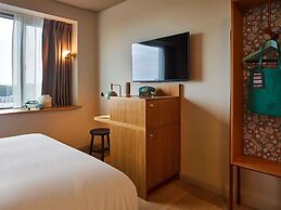 25hours Hotel Paper Island