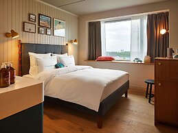 25hours Hotel Paper Island