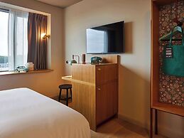 25hours Hotel Paper Island