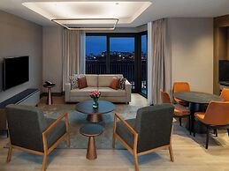 Mövenpick Living Istanbul Saklivadi