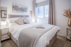 Luxurious Apartment Charlton Mews - 2 Bed - Tenby