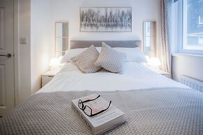 Luxurious Apartment Charlton Mews - 2 Bed - Tenby