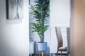 Luxurious Apartment Charlton Mews - 2 Bed - Tenby