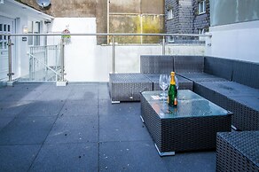 Luxurious Apartment Charlton Mews - 2 Bed - Tenby