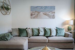 Luxurious Apartment Charlton Mews - 2 Bed - Tenby