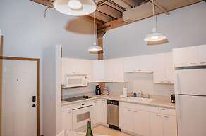 Waterfront 2BDR Condo in Grand Haven 110