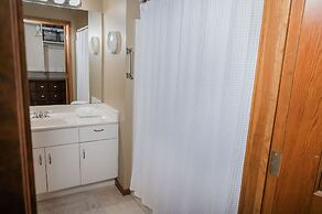 Waterfront 2BDR Condo in Grand Haven 110