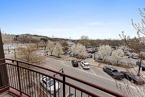 Luxurious 2BDR Loft-Condo Grand Haven 12