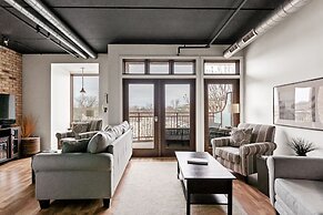 Luxurious 2BDR Loft-Condo Grand Haven 12