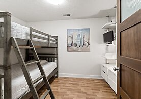 Luxurious 2BDR Loft-Condo Grand Haven 12