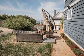 4BDR Blue Haven Cottage Grand Haven 150