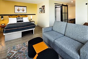 Moxy Madison Downtown