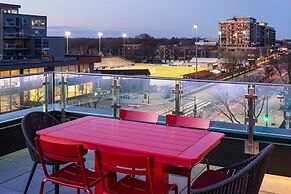 Moxy Madison Downtown