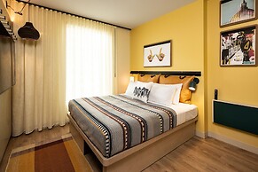 Moxy Madison Downtown