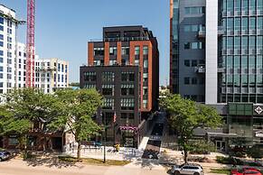 Moxy Madison Downtown