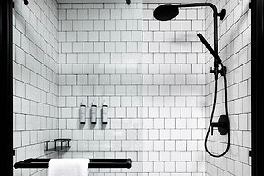 Moxy Madison Downtown