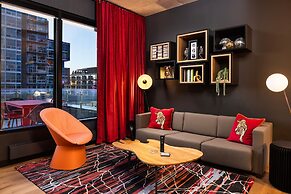 Moxy Madison Downtown