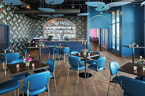 Moxy Madison Downtown