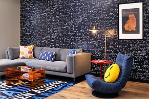 Moxy Madison Downtown