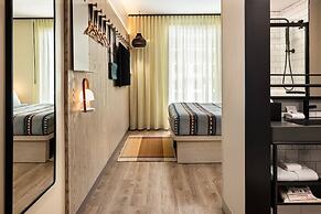 Moxy Madison Downtown