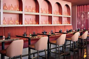 Moxy Madison Downtown