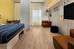 Moxy Madison Downtown