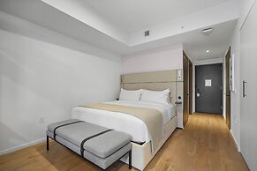 Beautiful Studio Near Bayfront Park