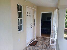 Impeccable 2-bed House in St Patrick's