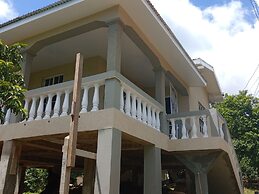 Impeccable 2-bed House in St Patrick's