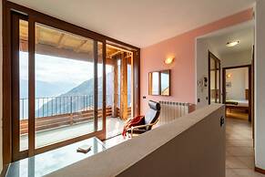 Willow Apartment With Lakeview by Wonderful Italy