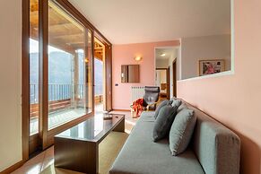 Willow Apartment With Lakeview by Wonderful Italy